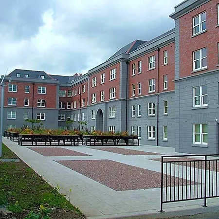 Griffith Halls Of Hotell 3*