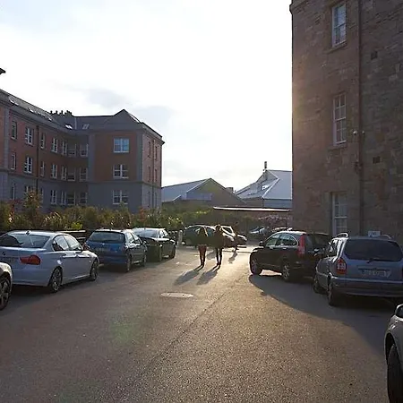 Griffith Halls Of Hotell 3*