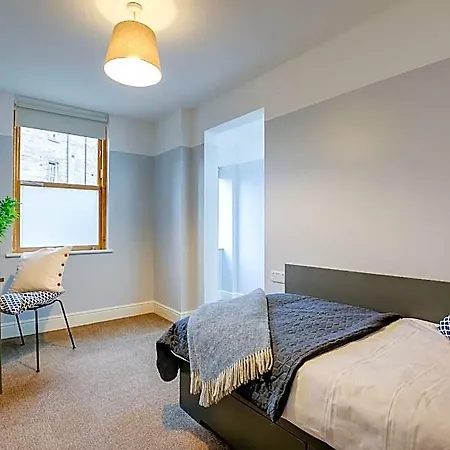 Griffith Halls Of 3* Dublin